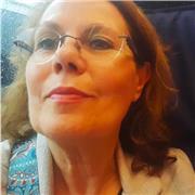 Erfolgreiche Tutorin für die Fächer Französisch, Englisch, Spanisch, Deutsch.